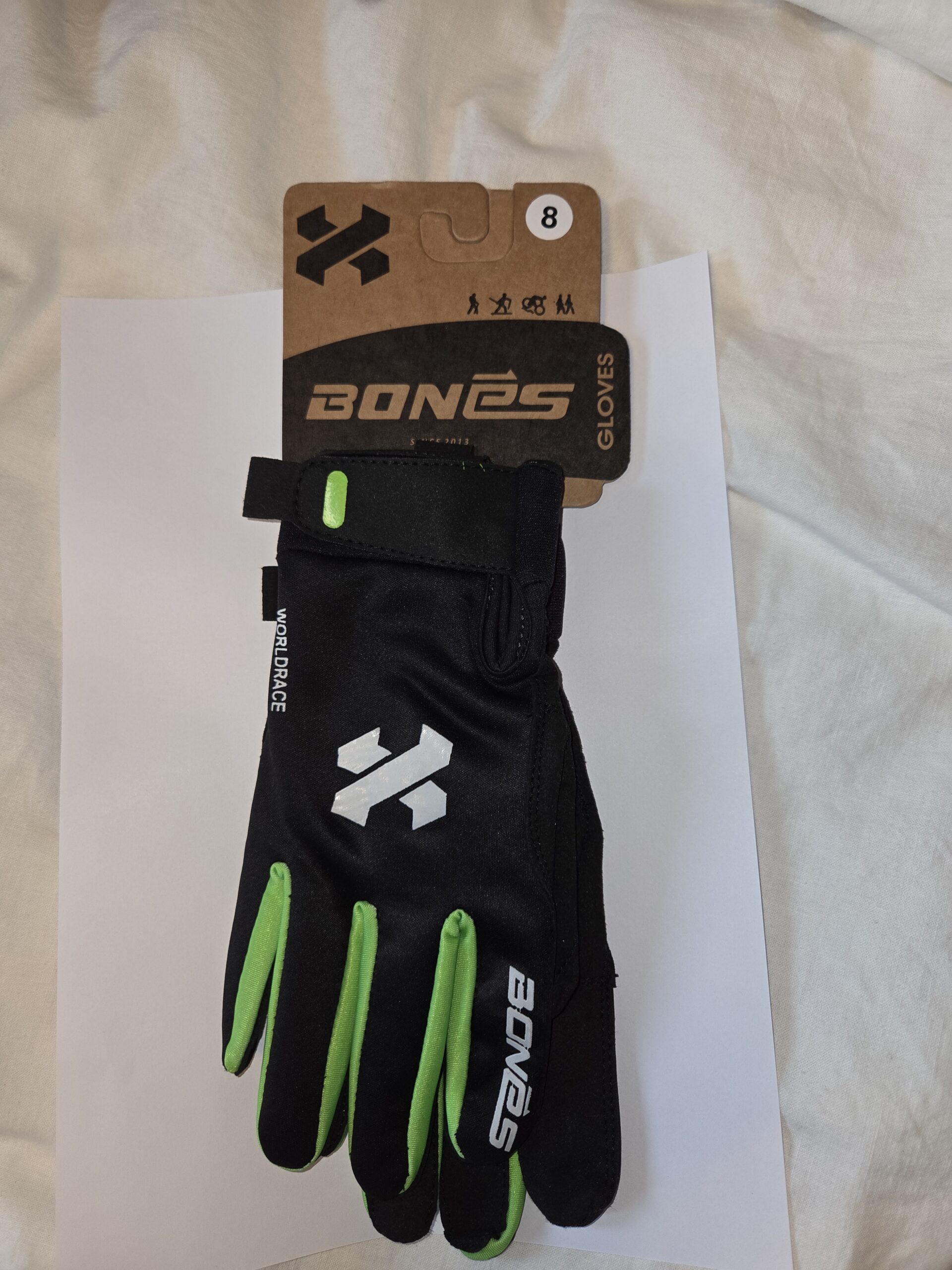 Skidhandske toppen för skidskytte -stl 8 endast 1 par kvar (World race- används av spanska landslaget)