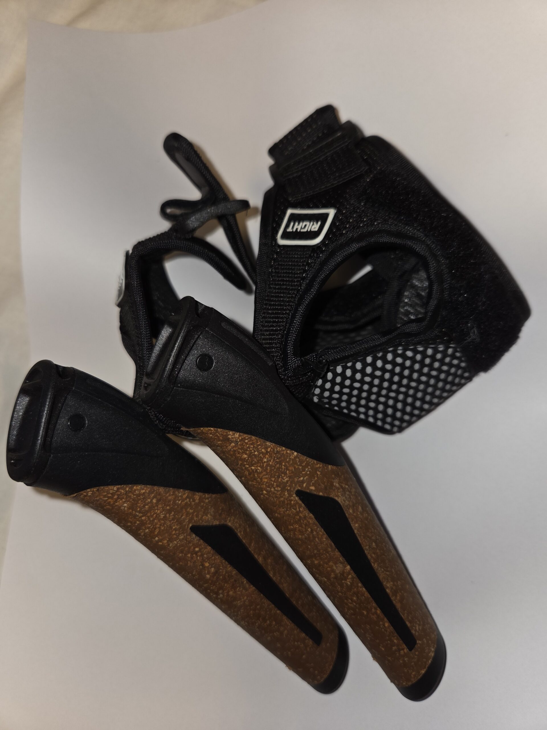 Stavhandtag i krok med straps Small- sista paret